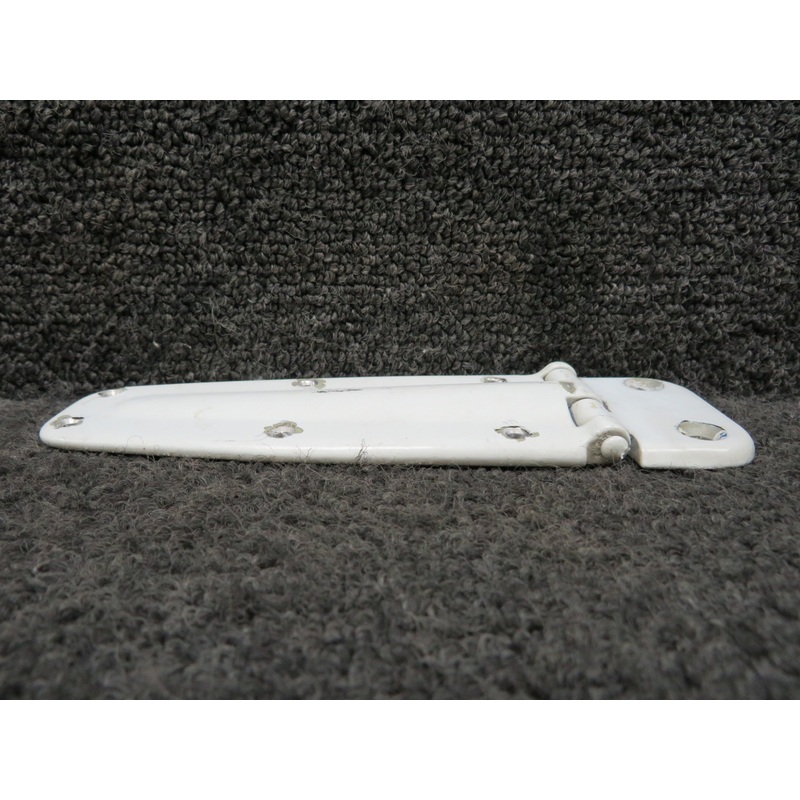 0413426-4 (Use: 0413426-17) Cessna 150H Lower Cabin Door Hinge Assembly LH