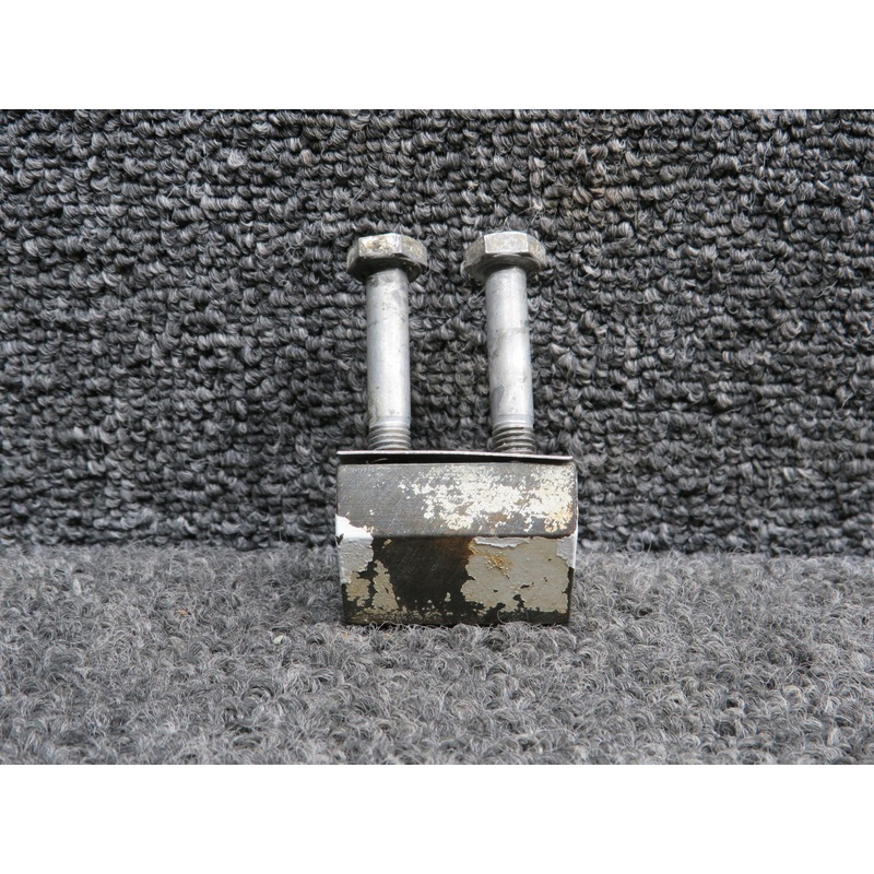 1243038-1 Cessna P210N Nose Landing Gear Lug