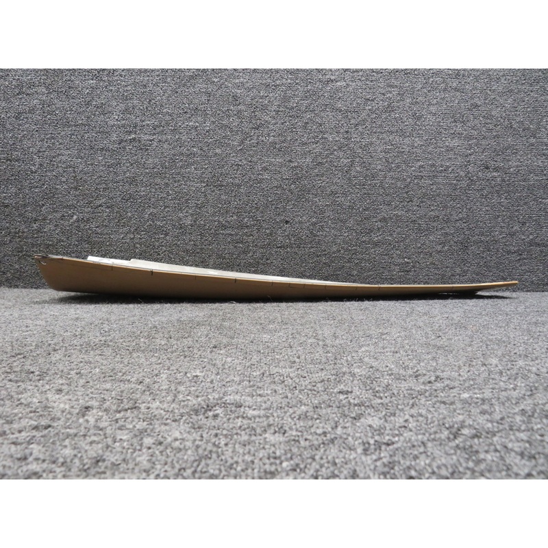 0530010-6 Cessna 175B Stabilizer Fairing Assembly RH (Cracked Seal)