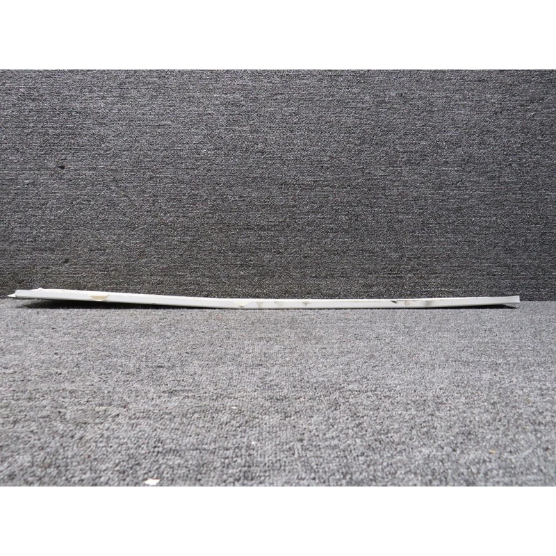 0520016-1 Cessna 172N Lower Wing Fairing LH