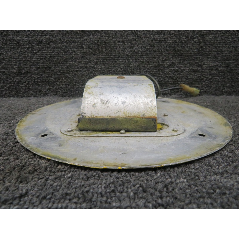 0521101-7, 0521101-2 Cessna 172S Courtesy Light Assembly (Painted Lens)
