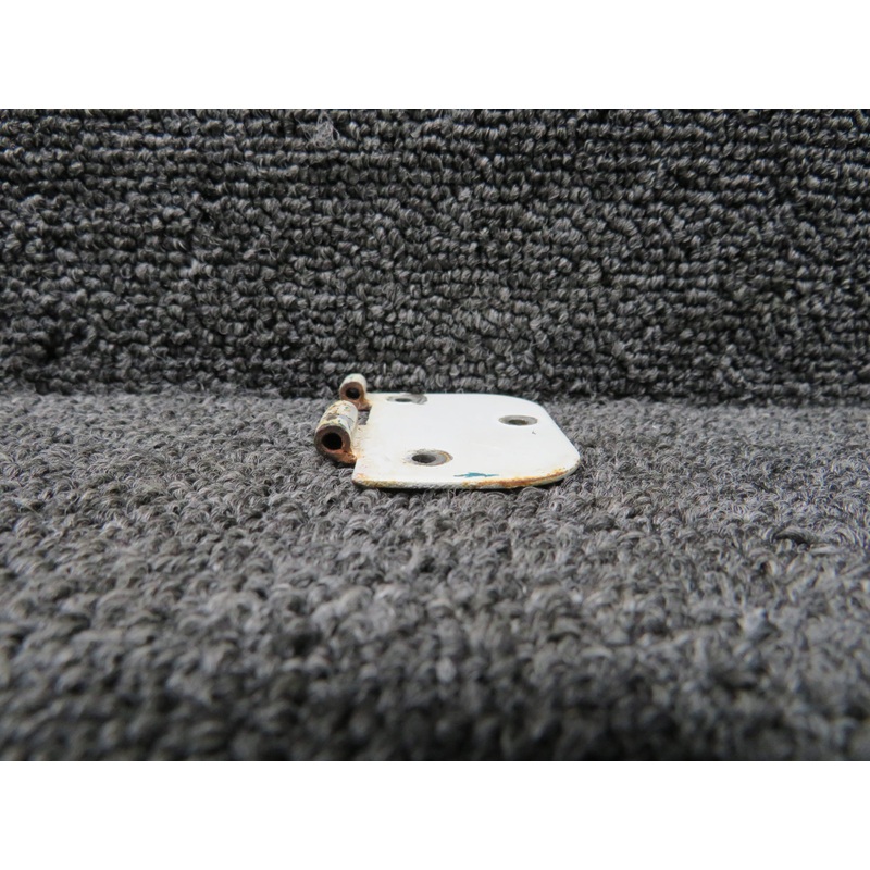 0511280-3 Cessna 172 Lower Cabin Door Hinge Half LH