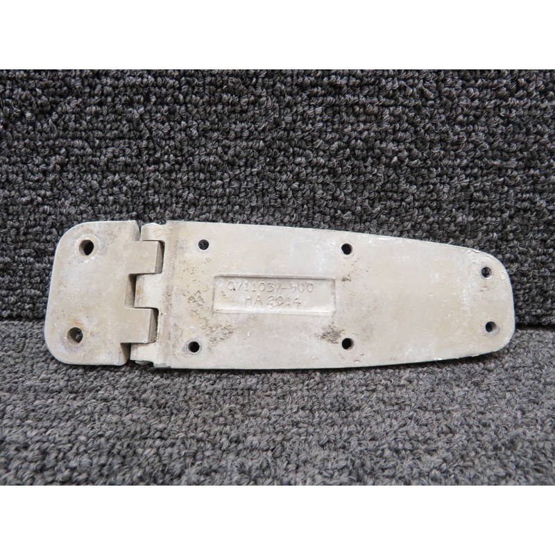 0413426-3 Cessna 150M Upper Cabin Door Hinge LH (Minor Corrosion)