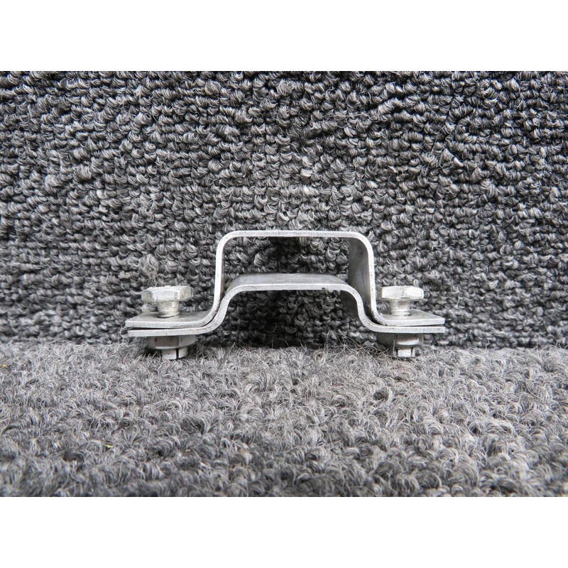 0411550, 0411549 Cessna 172D Master Brake Cylinder Bracket Set Inboard, Outboard
