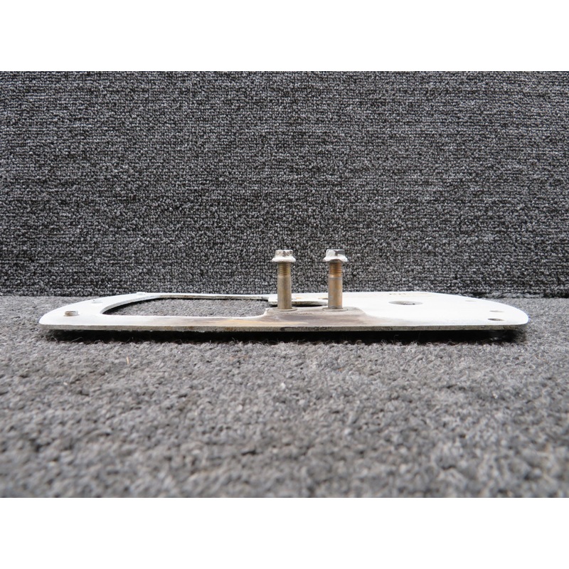 0441225-2 Cessna 152 Main Gear Wheel Fairing Plate RH