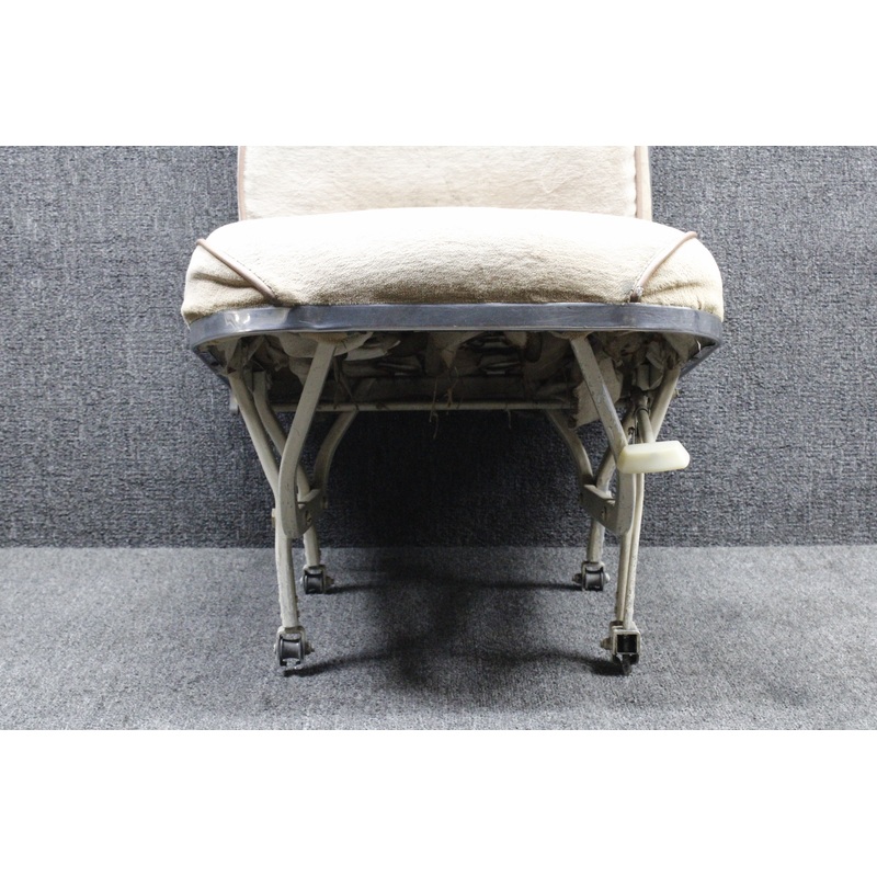0500210-20 Cessna 172D Pilot or Co-Pilot Seat Assembly (Rails: 11)