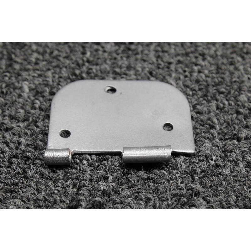 0511280-3 Cessna 172D Cabin Door Hinge Half Lower Forward LH (Bead Blasted)