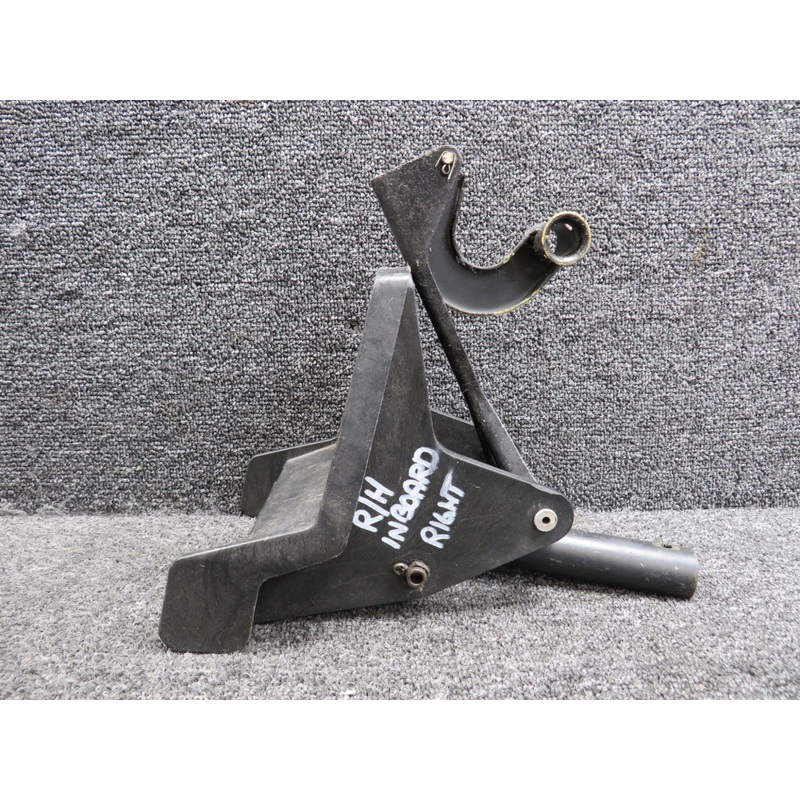 0413578-1 Cessna 172P Rudder Brake Pedal Pilot LH with Link & Bellcrank