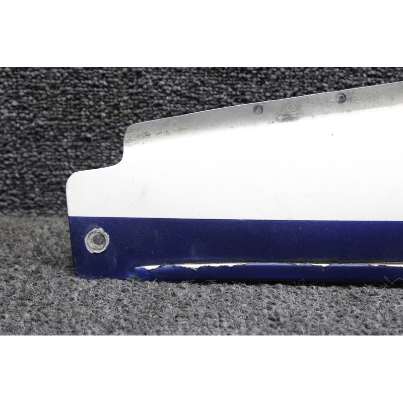 0530010-6 (Use: 0530010-12) Cessna 172D Stabilizer Fairing RH (Striped)