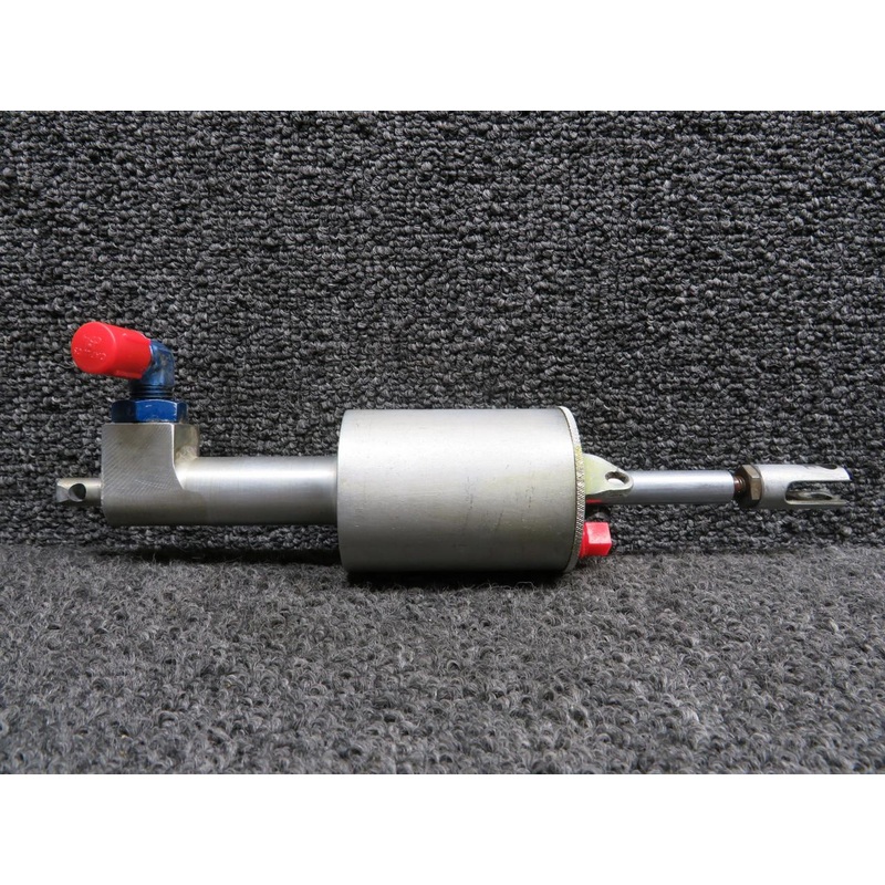 0541138-20 Cessna 172D Brake Master Cylinder Assembly