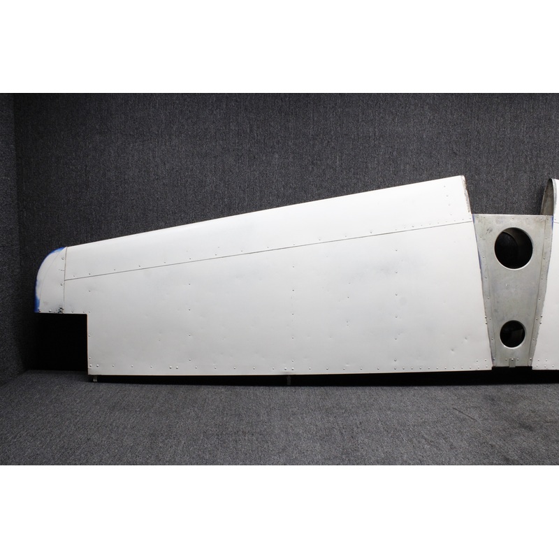0532001-202 Cessna 172D Horizontal Stabilizer Assembly (Hail)