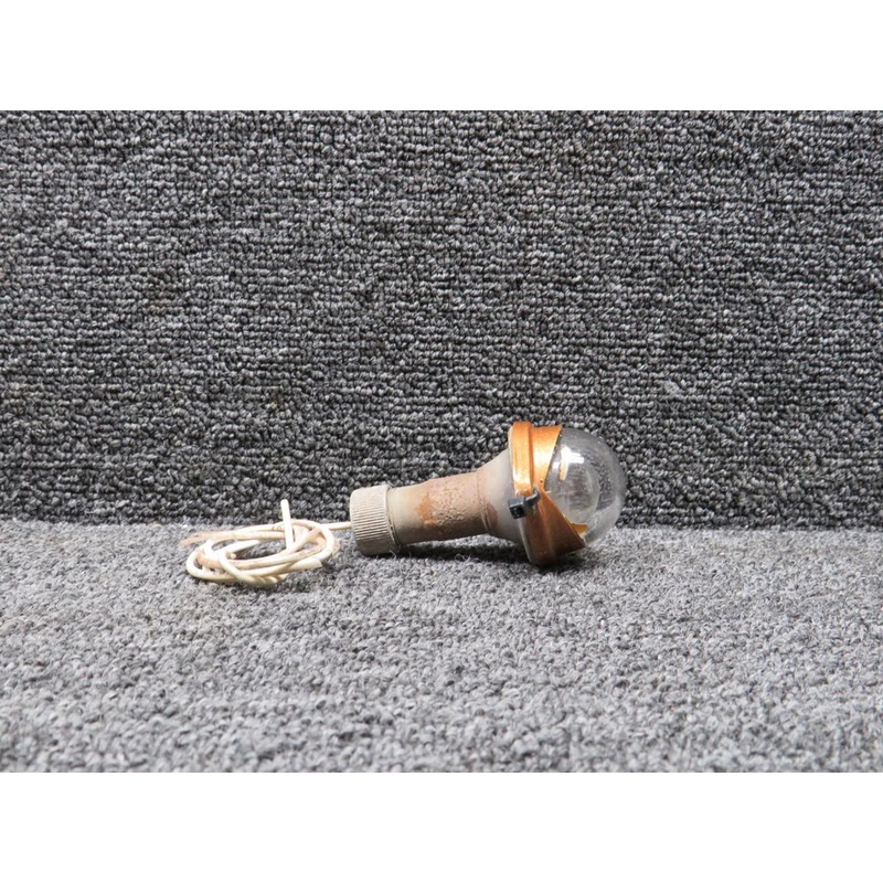 0433006-7 (Use: C622001-0102) Cessna 210 Tail Cone Light Assembly with Lens