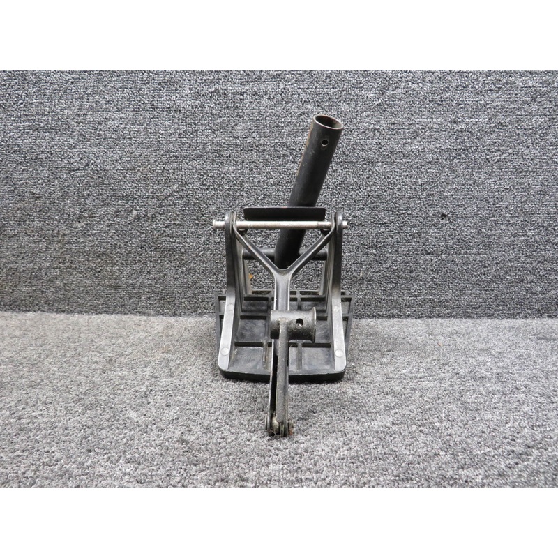 0413578-1 Cessna 152 Rudder Pedal Assembly w Arm and Link LH (Rusted Arm)