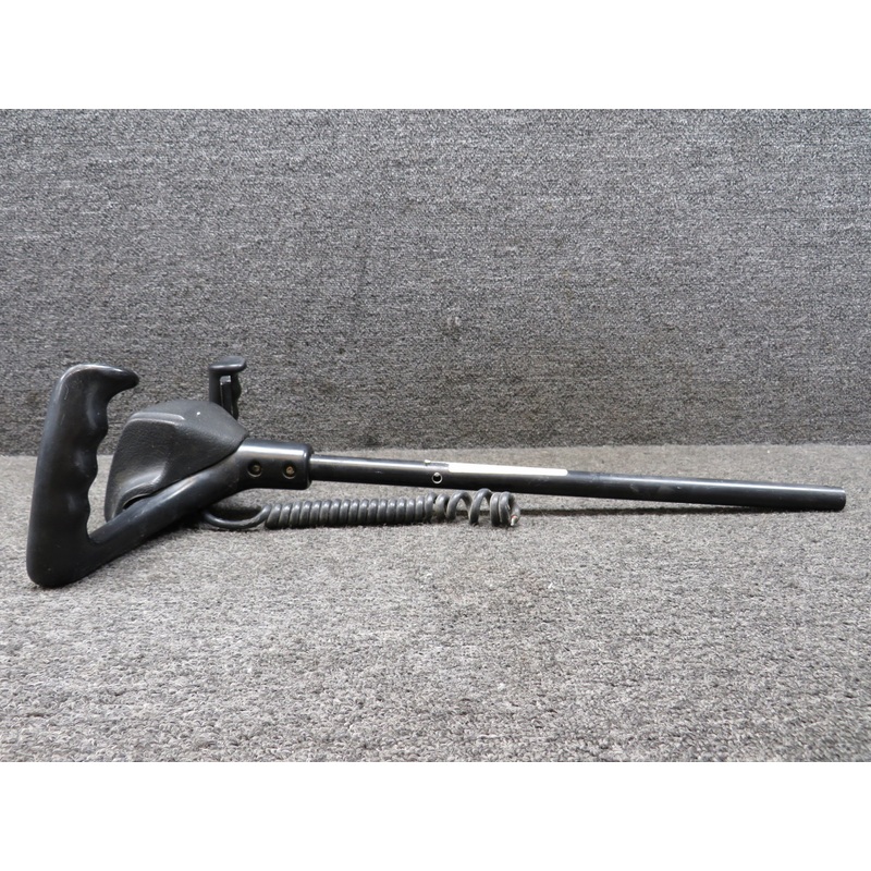 0513261-7 Cessna 150L Control Wheel Assembly w Pad and Switch Bracket LH
