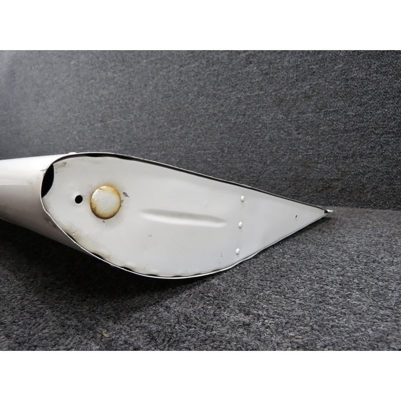 0523901-34 Cessna 182M Flap Assembly RH (Some Corrosion)