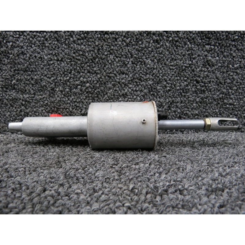 0541138-3 (Use: 0541138-16) Cessna 182M Master Brake Cylinder Assembly