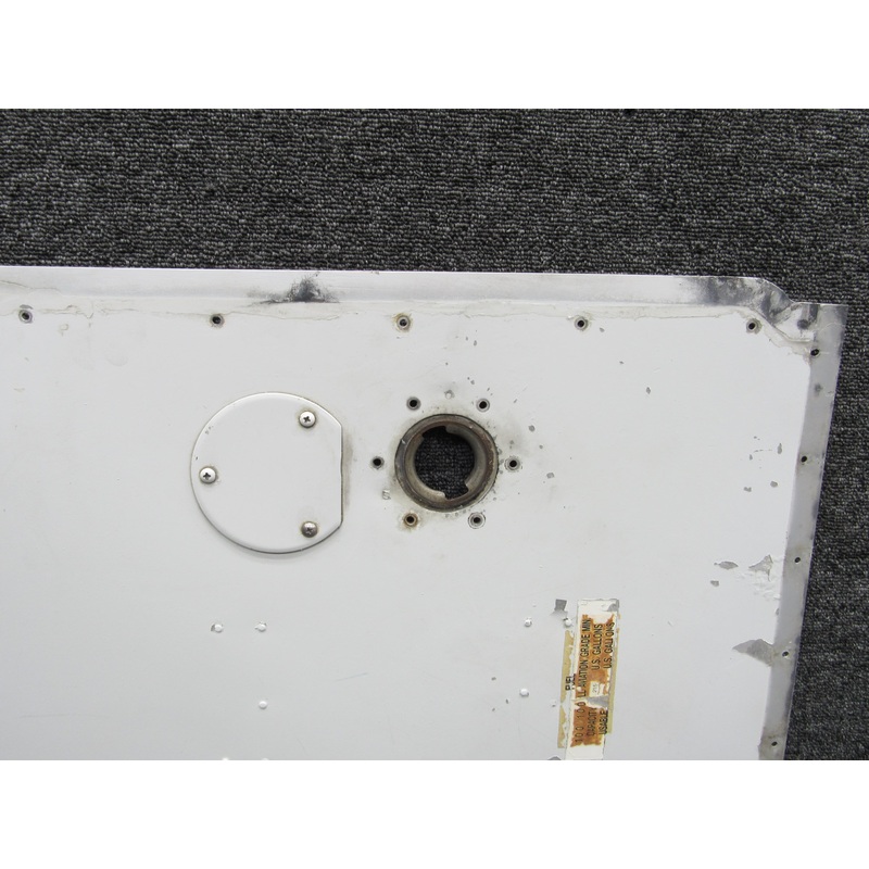 0523521-26 Cessna 172 Tank Well Cover Assembly RH