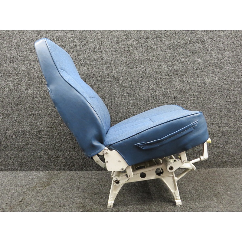 0700678-22 Cessna 182M Pilot Seat Assembly