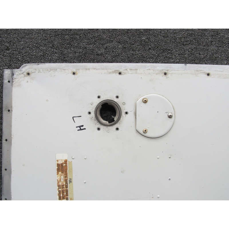 0523521-27 Cessna 172N Tank Well Cover Assembly LH