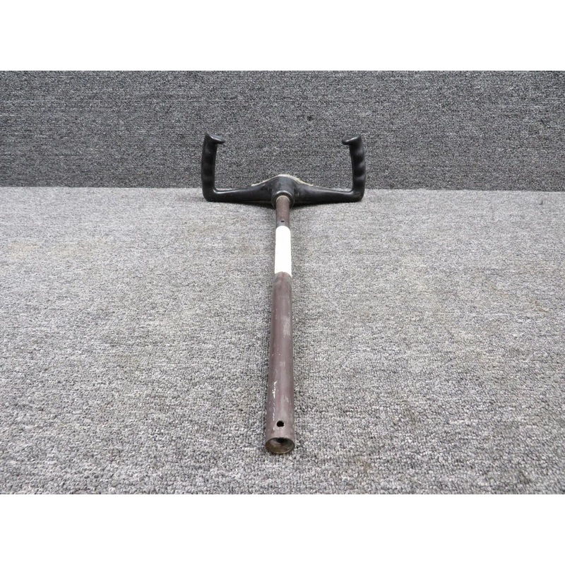 0513261-17 Cessna 152 Control Wheel (Minus Pad) (L: 15.125, D: 0.75)