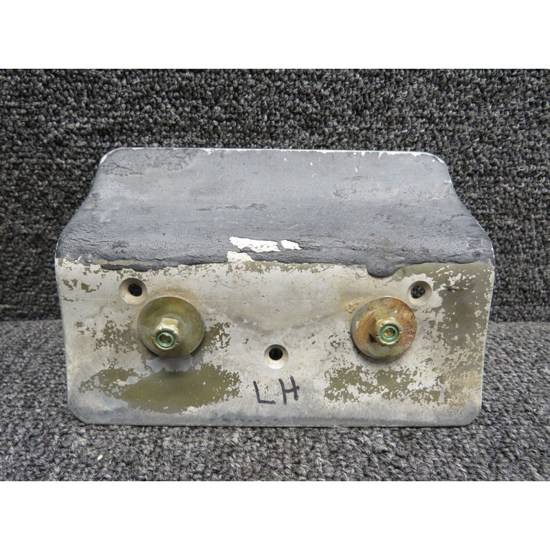 0413399-1 Cessna 152 Refueling Step Assembly LH