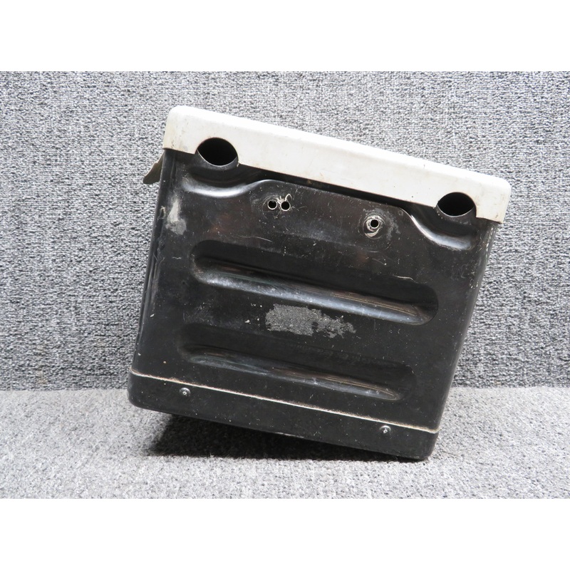0413402-6 Cessna 150M Battery Box Assembly