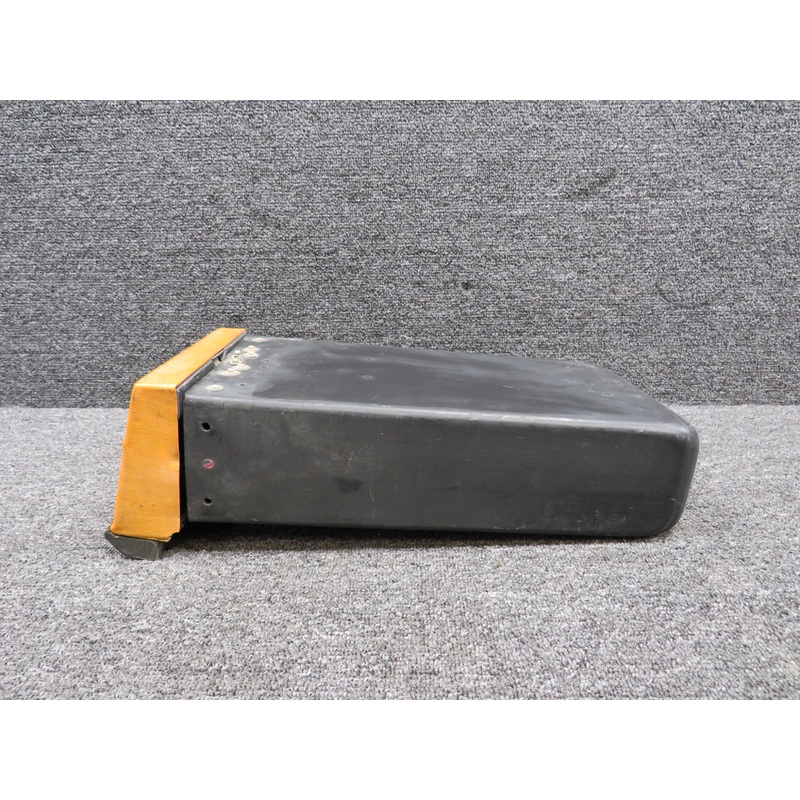 0413546-1 Cessna 150M Removable Map Case with Door (Cracked Door)