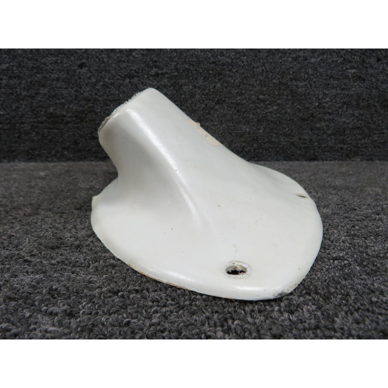 0421002-2 (Use: 0421002-2-D70) Cessna 152 Lower Strut Fairing RH