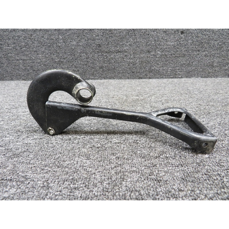 0411564-3, 0411573-1 Cessna 172A Rudder Pedal Dual Controls Link and Bellcrank