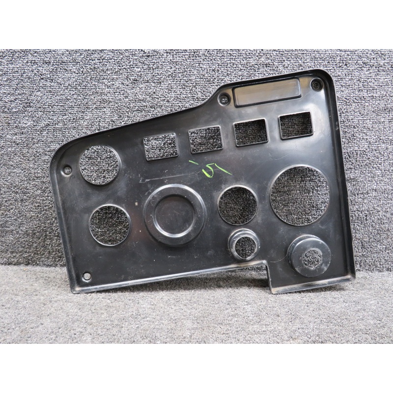 0413034-5 Cessna 150 Stationary Panel Cover Assembly RH