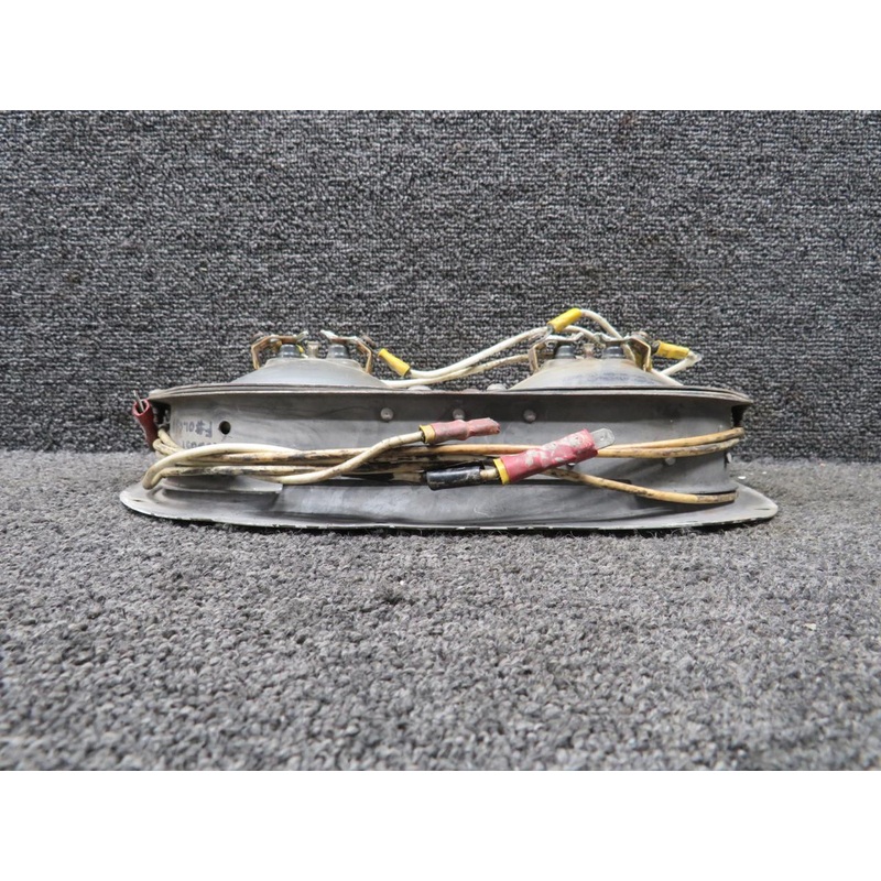 0452009-11 Cessna 150 Dual Landing Light Support Assembly with Bulbs