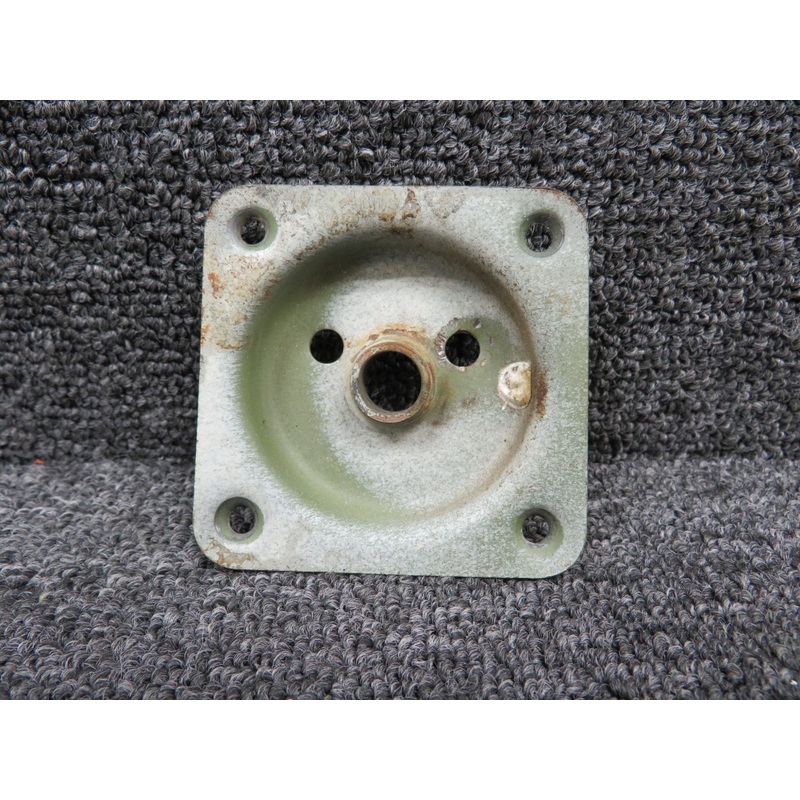 0413195-3 Cessna 172E Cabin Door Handle Bearing Plate LH-RH (Dented, Minor Rust)