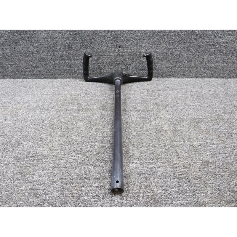 0513261-16 Cessna 152 Control Wheel (Minus Pad) (L: 15.125, D: 0.75)