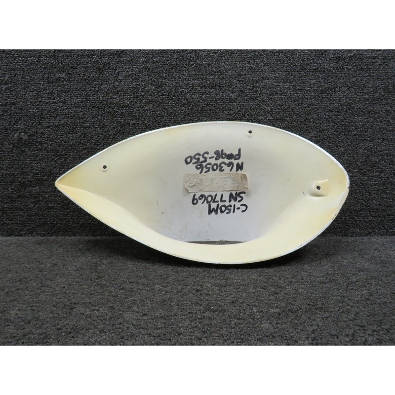 0421002-2-791 Cessna 150M Lower Strut Fairing RH (Chipped Edges)