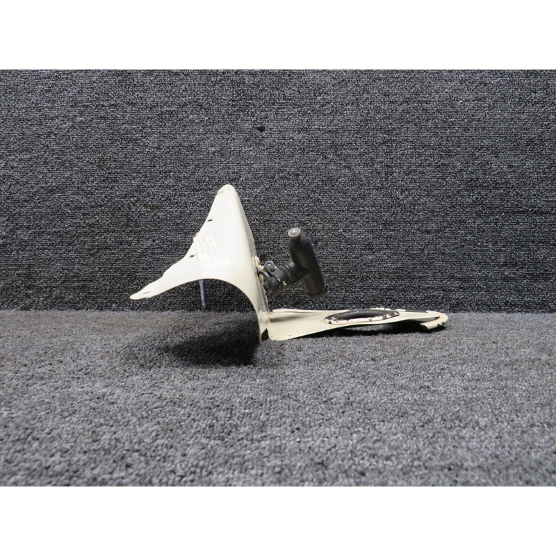 0511311-1, 0713210-4 Cessna 172 Upper Doorpost Shield w Map Light LH (Bent)