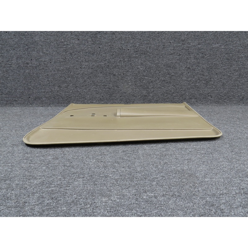 0519009-2 Cessna 172R Door Panel RH