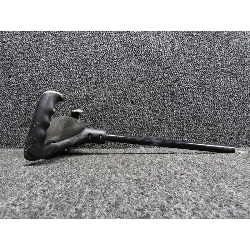 0513261-14 Cessna 172N Control Wheel Assembly, Pilot