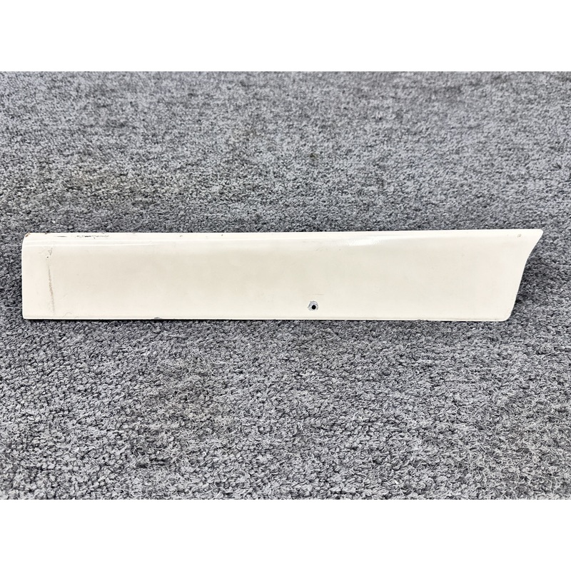0700110-4 Cessna 182C Door Post Fairing RH