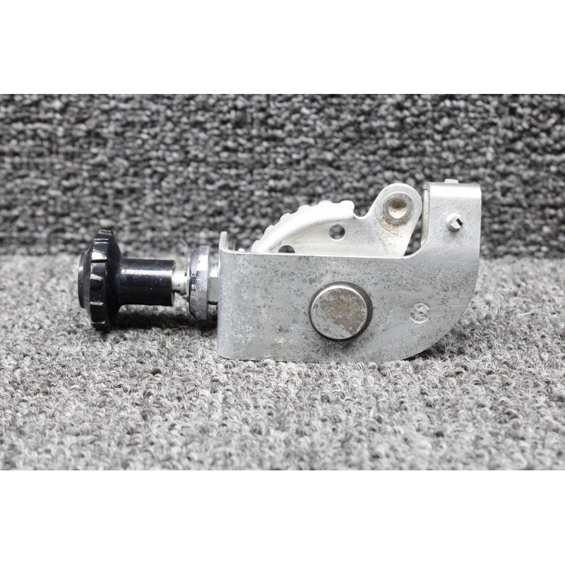 S1268-14 Cessna T210L Defrost Control Knob Assembly