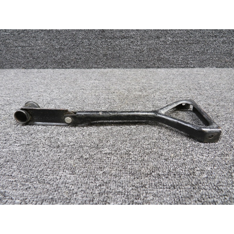 0411564, 0411563 Cessna 172A Rudder Pedal Dual Controls Link and Bellcrank