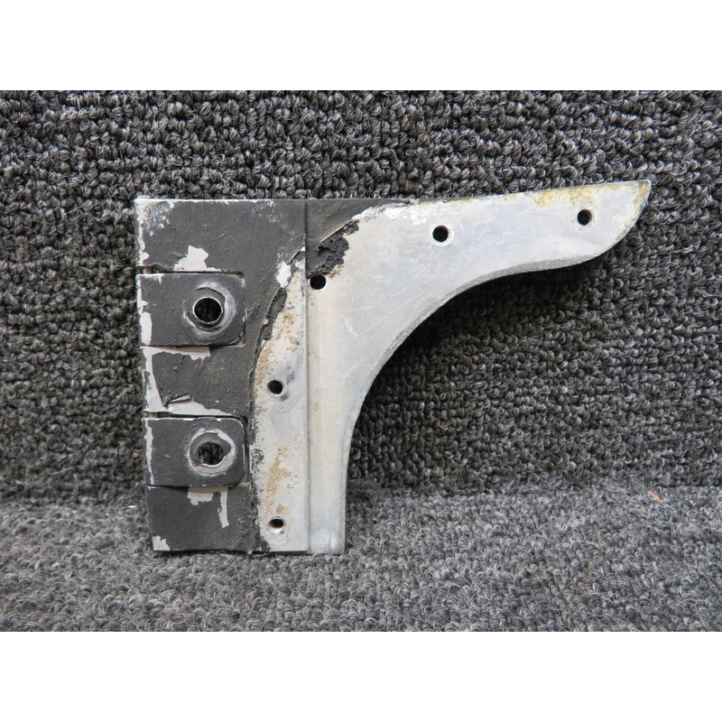 0411597-1 Cessna 140 Cabin Door Upper Hinge Assembly RH