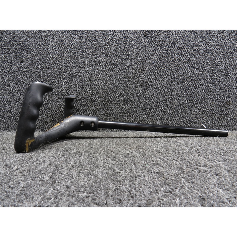 0513261-12 Cessna 172N Control Wheel Assembly, Co-Pilot, Less Pad