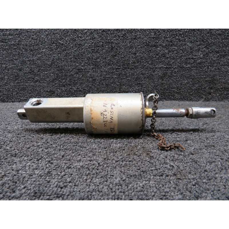 0541138-19 Cessna 150M Master Brake Cylinder (Rusted and Pitted)