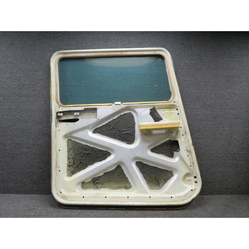 0710620-207 Cessna C182 Cabin Door Structure with Window LH (Striped) (Damaged)