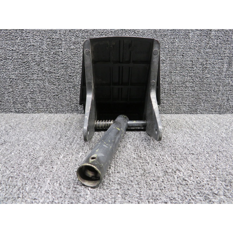 0413578-1, 0411307 Cessna T210R Rudder Brake Pedal Assembly with Arm LH