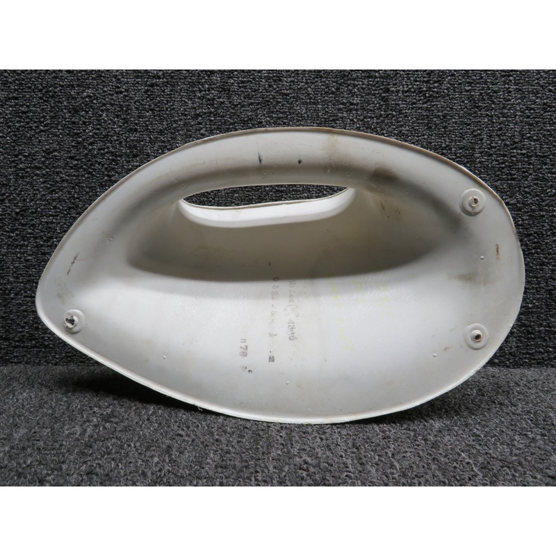 0522150-2 (Use: 0522150-2-D70) Cessna 172RG Lower Strut Fairing RH (Wear)