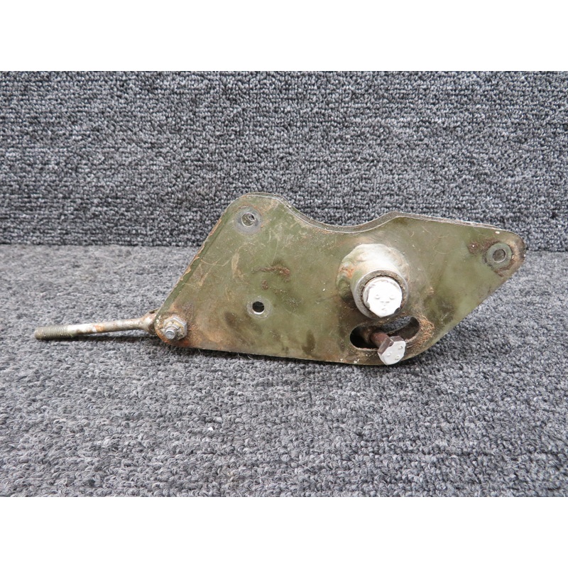 0523223 (Use: 0422430-1) Cessna 210A Aileron Bellcrank LH
