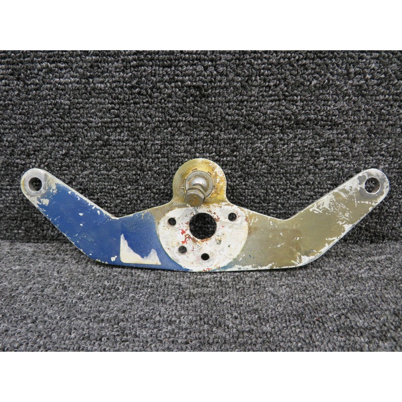 0432166-3 (Weu: 0432166-5) Cessna 150K Elevator Bellcrank Assembly