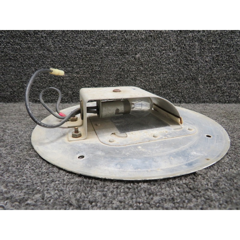 0521101-2, 0521101-6 Cessna 172M Courtesy Light Assembly (Worn)