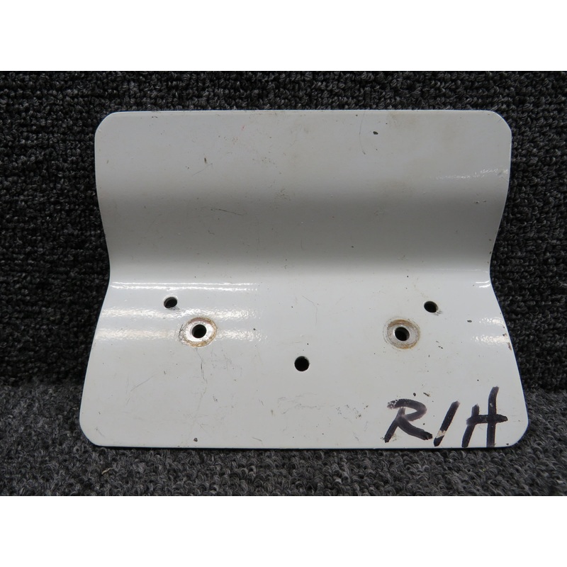 0413399-2 Cessna 150M Refueling Step Assembly RH